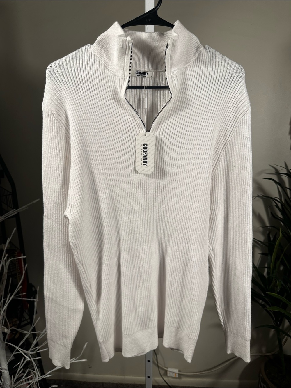 N298. Coofandy Men's White Quarter Zip Ribbed Sweater